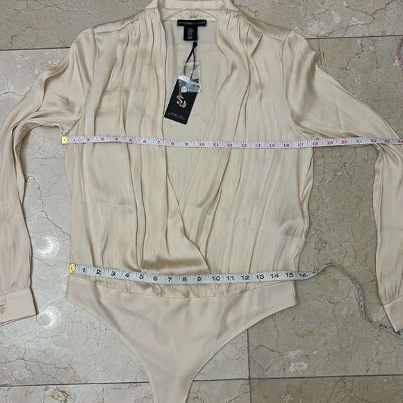💋NWT✨Sincerely Jules✨bodysuit ✨Sz:M - Picture 10 of 11